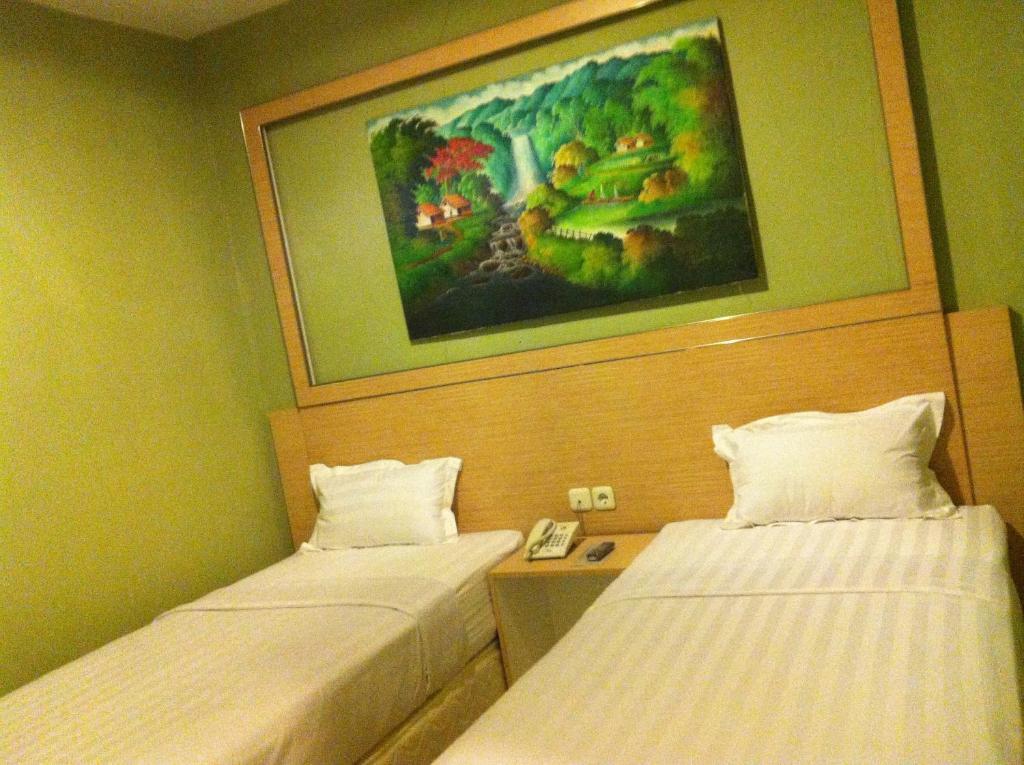 Hotel Paramount Biringkanya Zimmer foto